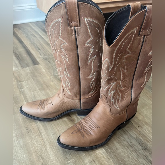 Justin Boots Bay Apache like new - Picture 1 of 8